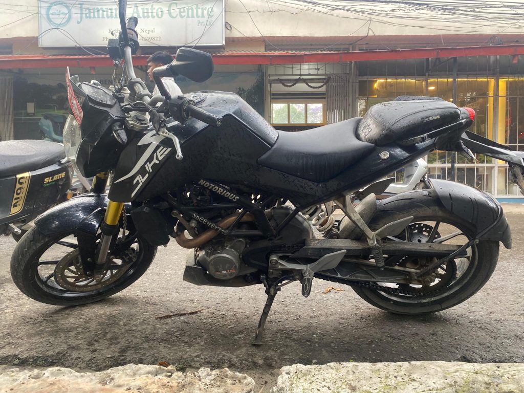 KTM DUKE 200 - Image 3 of 3